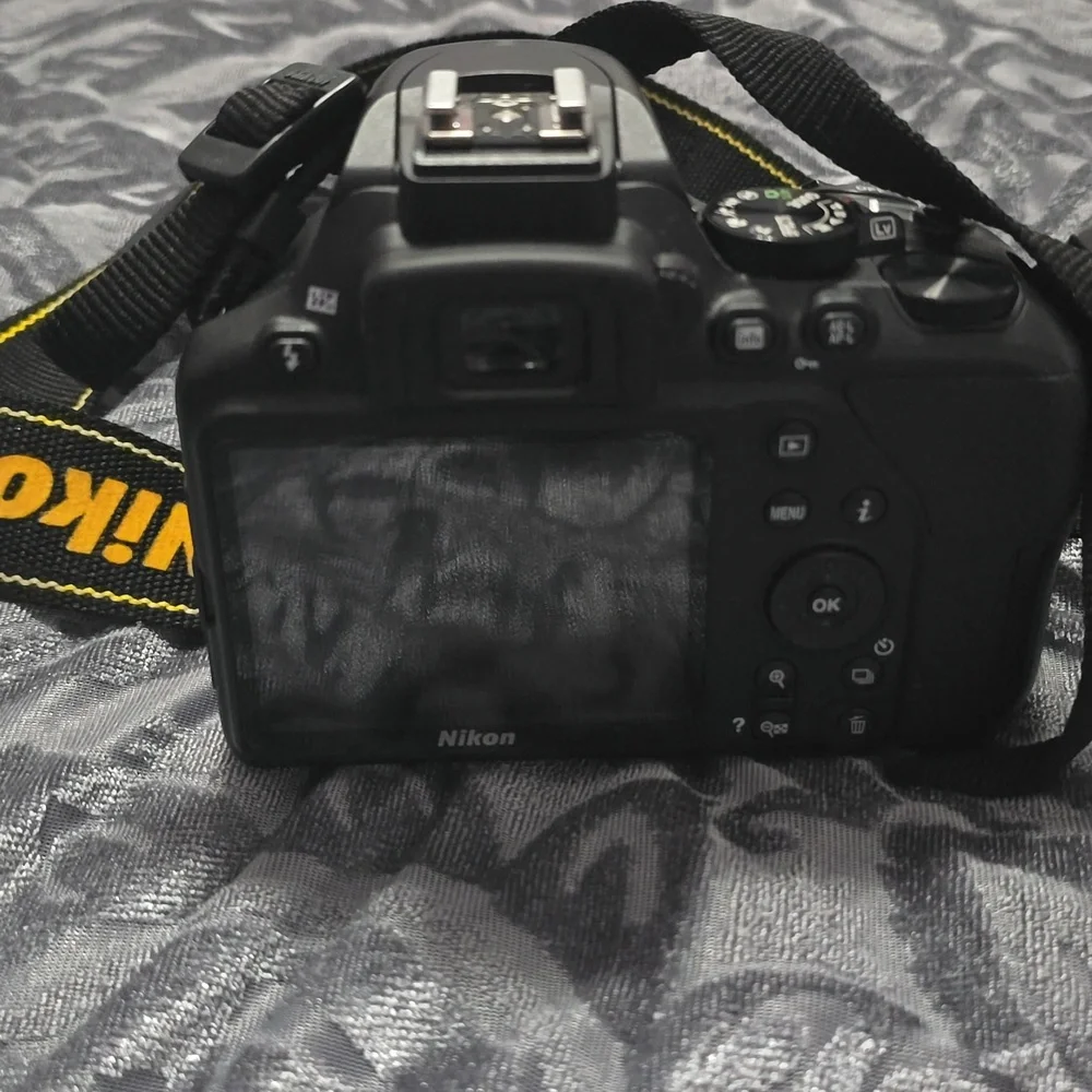 Nikon almost new